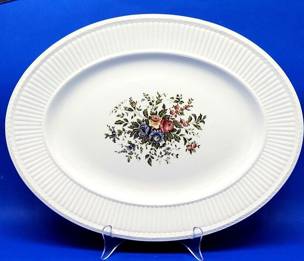 Wedgwood EDME  Conway Oval Platter 15 3/4"